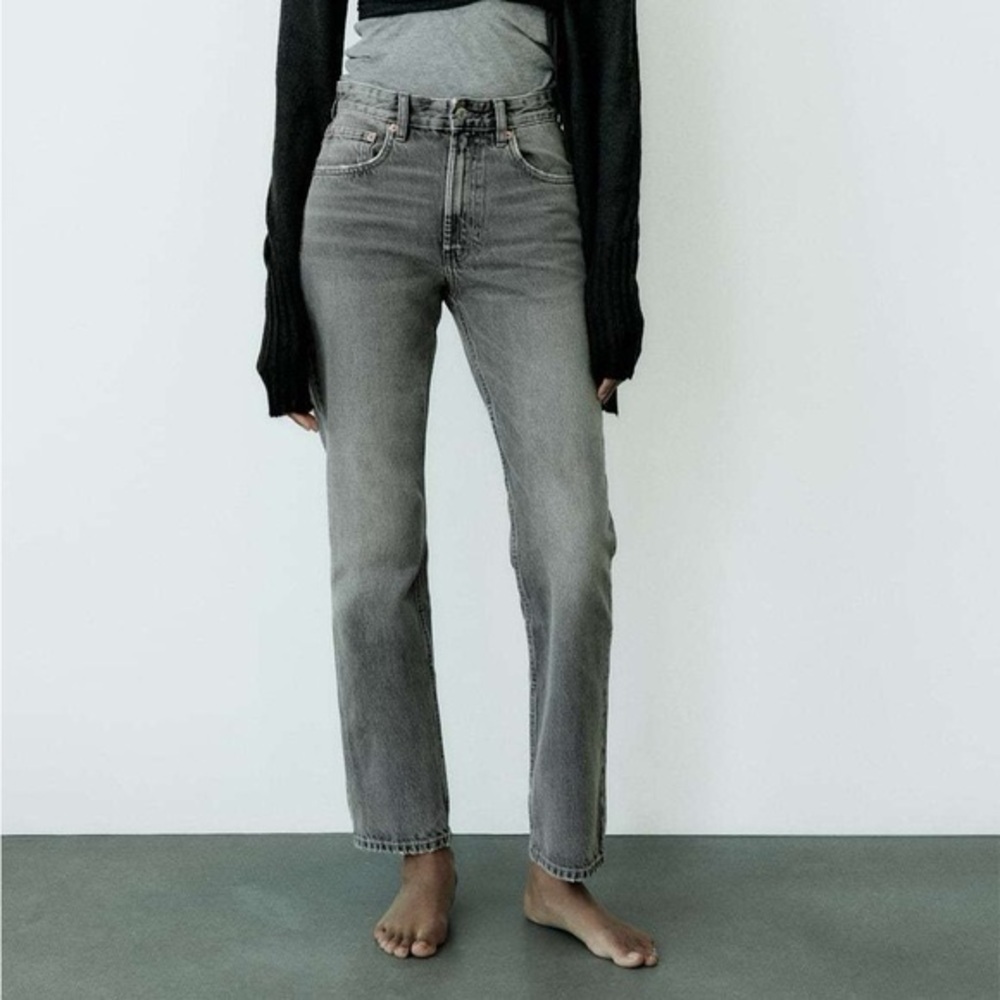 ZARA Grey Straight Leg Jeans High Waist Classic Minimalist Trendy Gray Daily